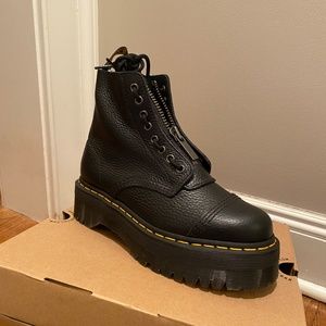 Dr Martens | SINCLAIR MILLED NAPPA LEATHER PLATFORM BOOTS